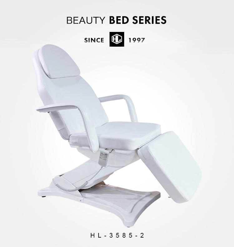 facial on bed